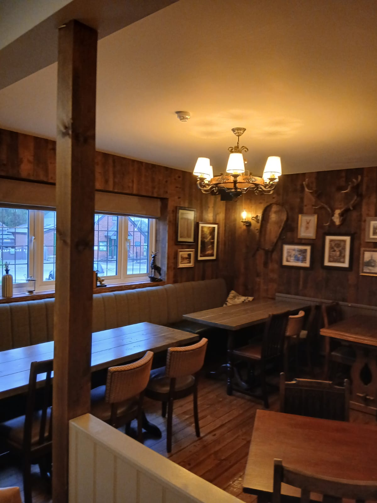 The Fighting Cocks Pub